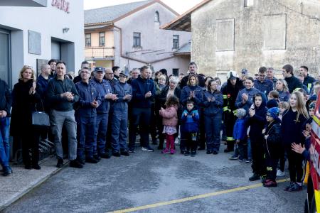 PREDAJA GASILSKEGA VOZILA PGD ZAGORJE 13.3.2024 - Valter Leban-1084